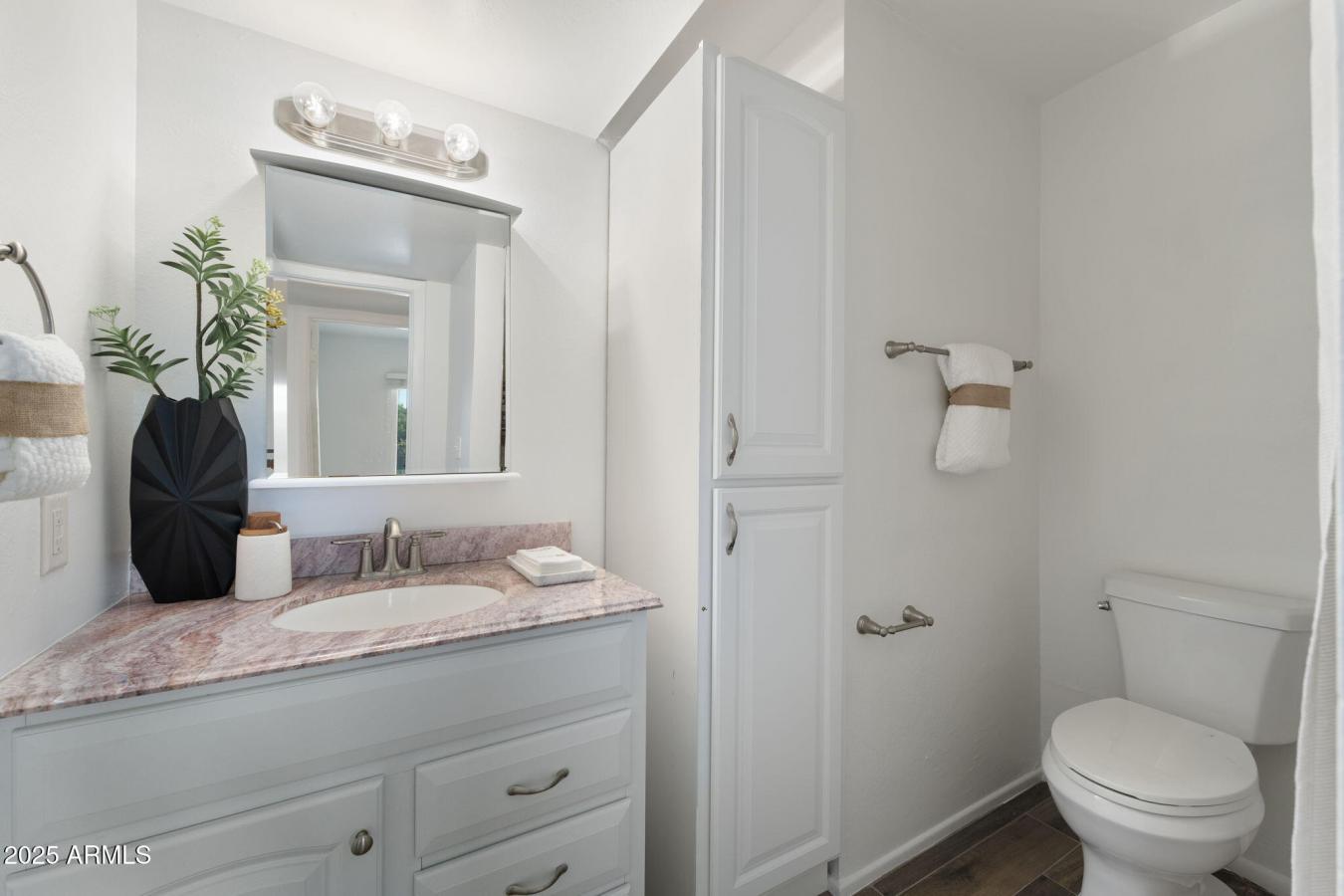 Tempe, Maricopa, 85288, United States, 3 Bedrooms Bedrooms, ,2 BathroomsBathrooms,Residential,For Sale,1909028