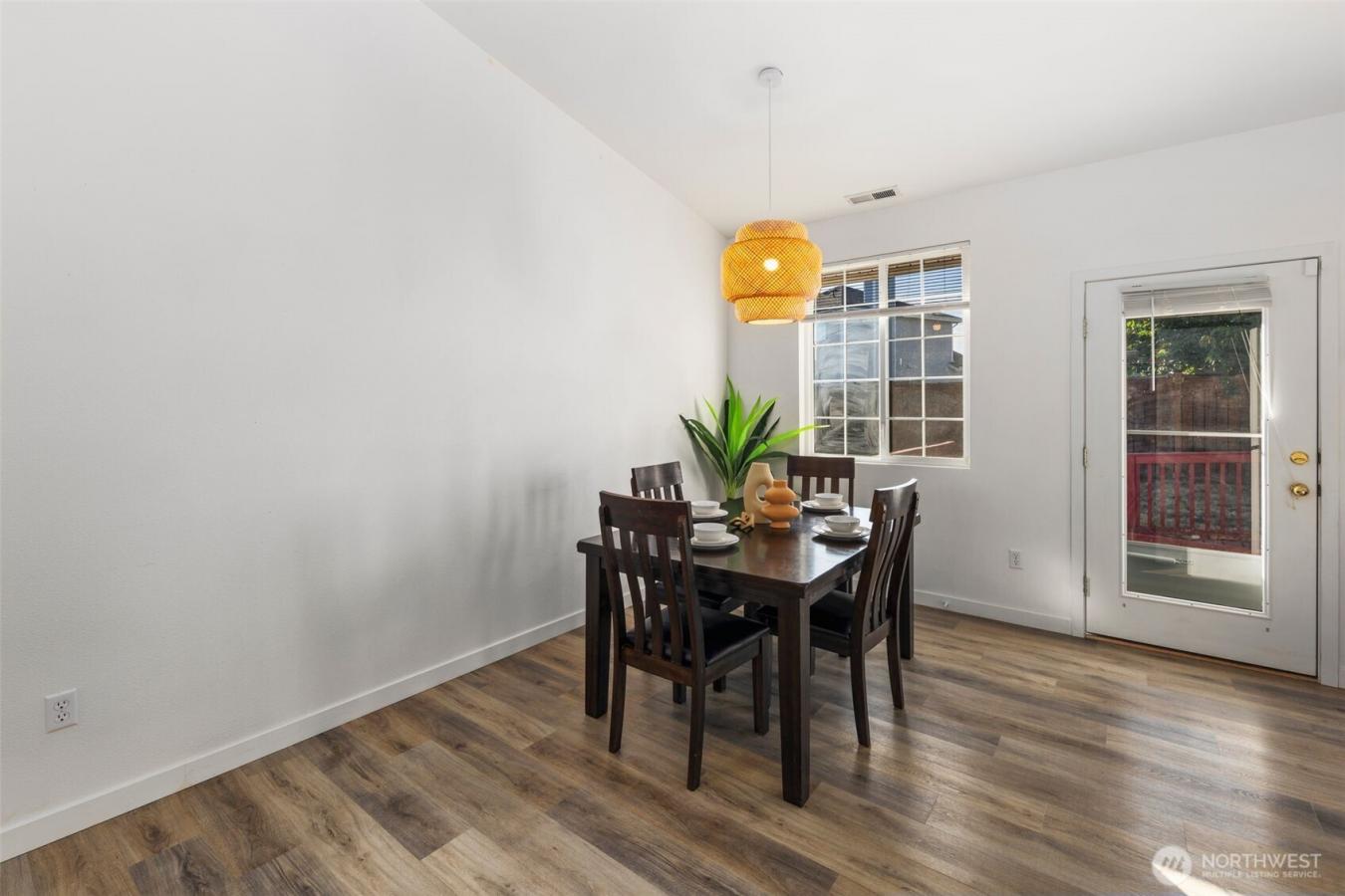 ONE-STORY open concept living on spacious lot in the GATED COMMUNITY o – image 11