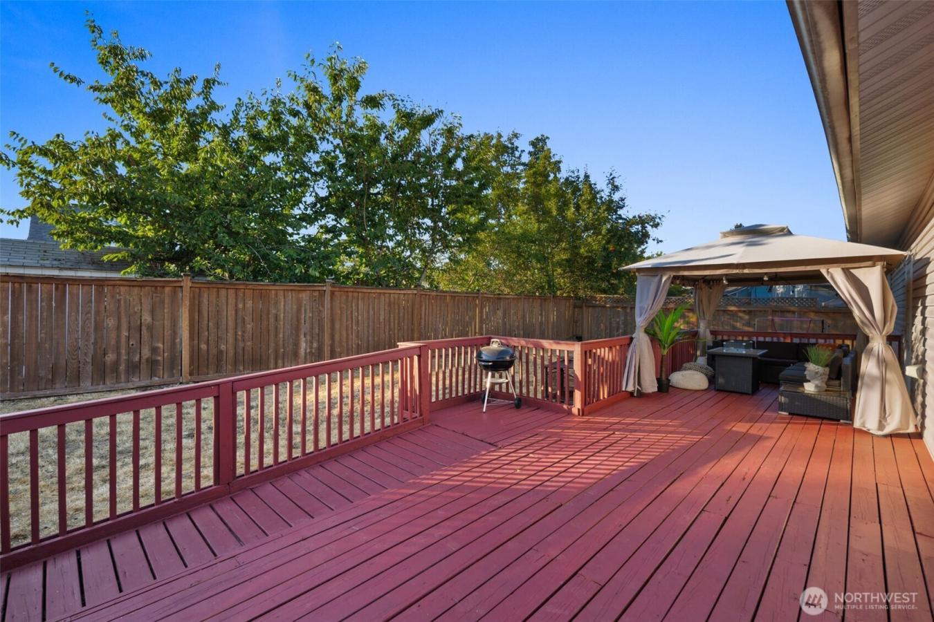 ONE-STORY open concept living on spacious lot in the GATED COMMUNITY o – image 12