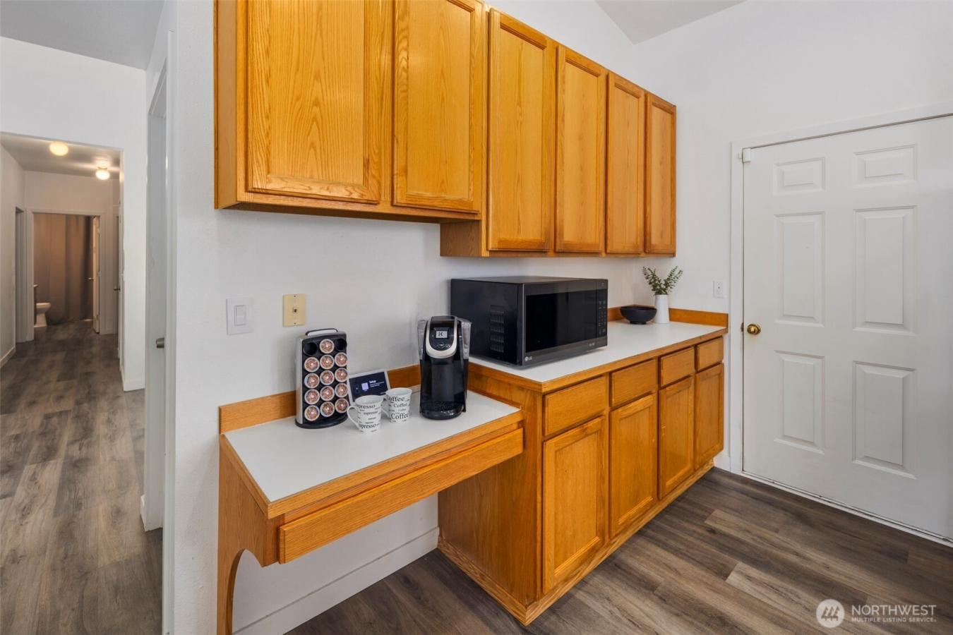 ONE-STORY open concept living on spacious lot in the GATED COMMUNITY o – image 13