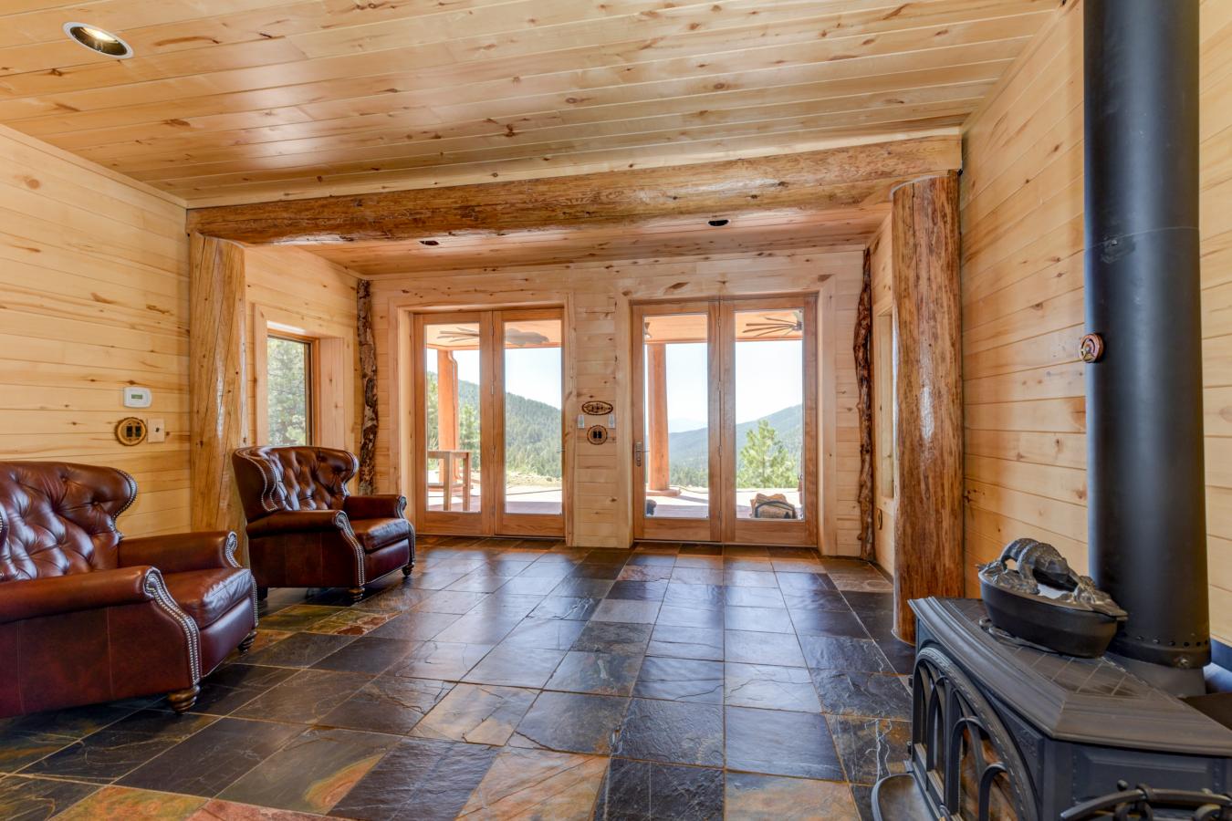 Conifer, Jefferson, 80433, United States, 3 Bedrooms Bedrooms, ,2 BathroomsBathrooms,Residential,For Sale,1905283