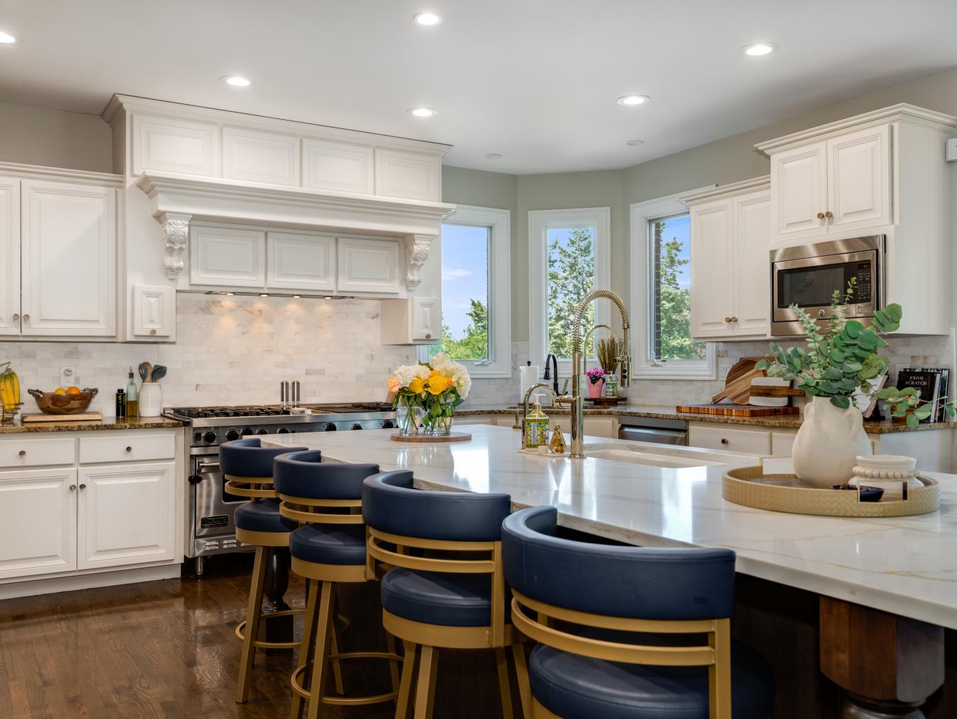 St. Charles, Kane, 60175, United States, 4 Bedrooms Bedrooms, ,4 BathroomsBathrooms,Residential,For Sale,1905280