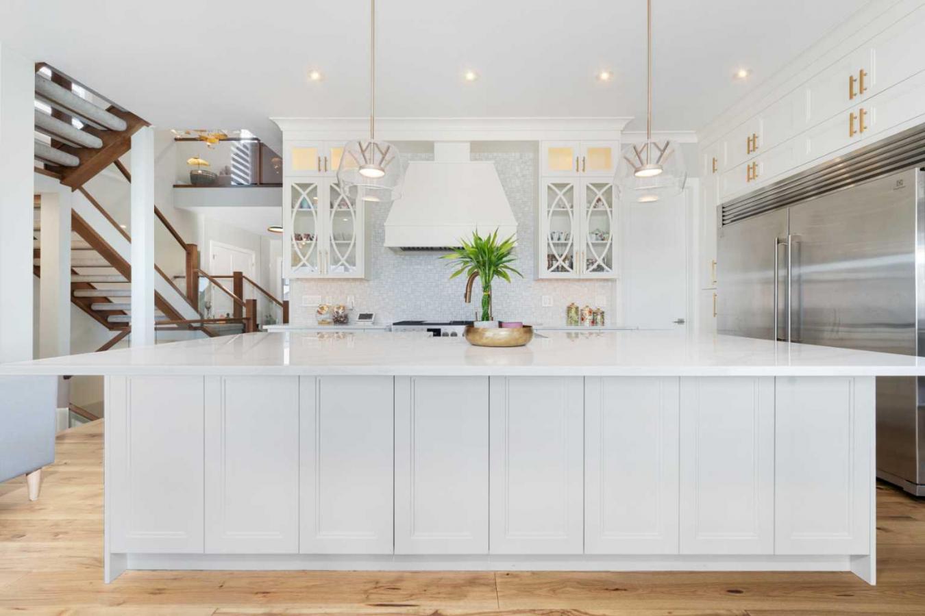 Calgary, Calgary, T3A 2Z5, Canada, 6 Bedrooms Bedrooms, ,5 BathroomsBathrooms,Residential,For Sale,1905279