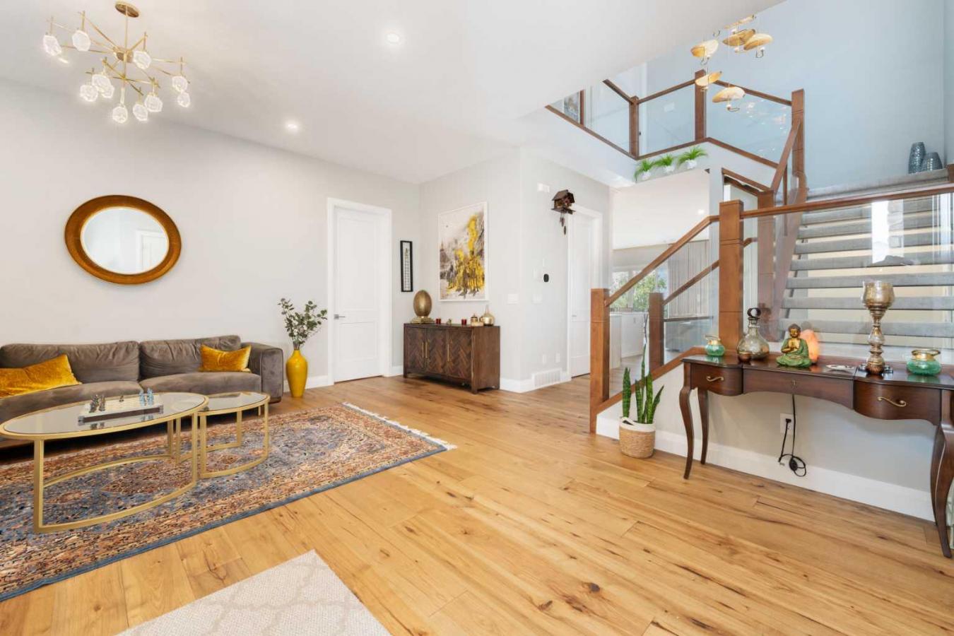 Calgary, Calgary, T3A 2Z5, Canada, 6 Bedrooms Bedrooms, ,5 BathroomsBathrooms,Residential,For Sale,1905279