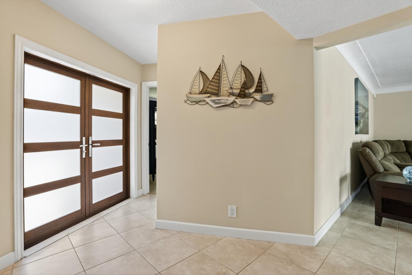 Lauderdale By The Sea, Florida, 33062, United States, 4 Bedrooms Bedrooms, ,1 BathroomBathrooms,Residential,For Sale,1904958