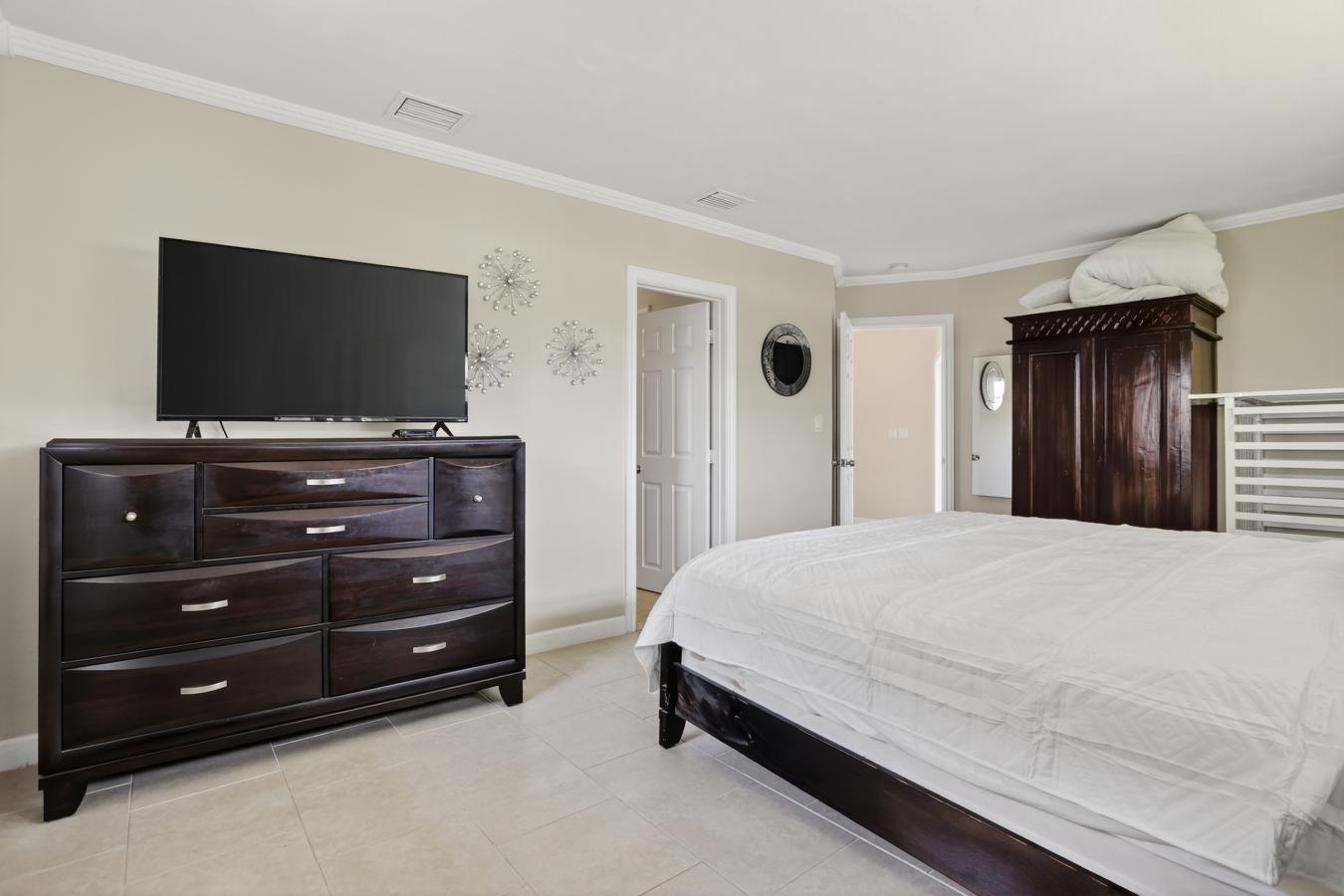 Lauderdale By The Sea, Florida, 33062, United States, 4 Bedrooms Bedrooms, ,1 BathroomBathrooms,Residential,For Sale,1904958