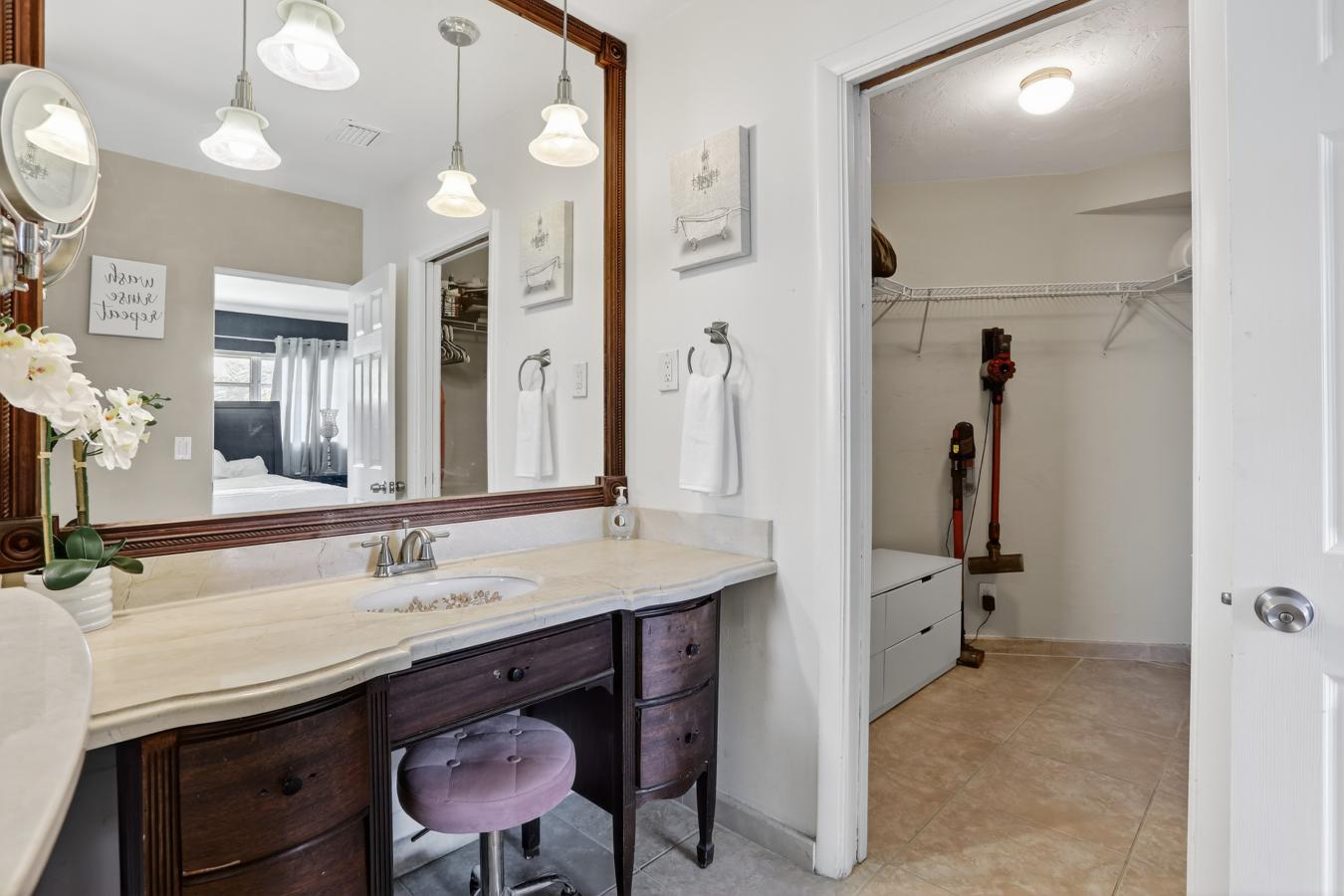 Lauderdale By The Sea, Florida, 33062, United States, 4 Bedrooms Bedrooms, ,1 BathroomBathrooms,Residential,For Sale,1904958