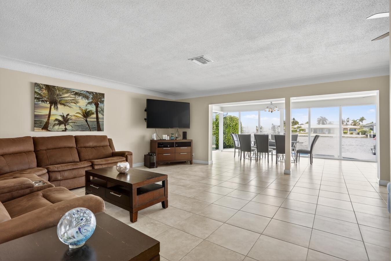 Lauderdale By The Sea, Florida, 33062, United States, 4 Bedrooms Bedrooms, ,1 BathroomBathrooms,Residential,For Sale,1904958