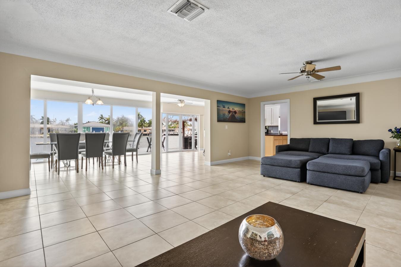 Lauderdale By The Sea, Florida, 33062, United States, 4 Bedrooms Bedrooms, ,1 BathroomBathrooms,Residential,For Sale,1904958