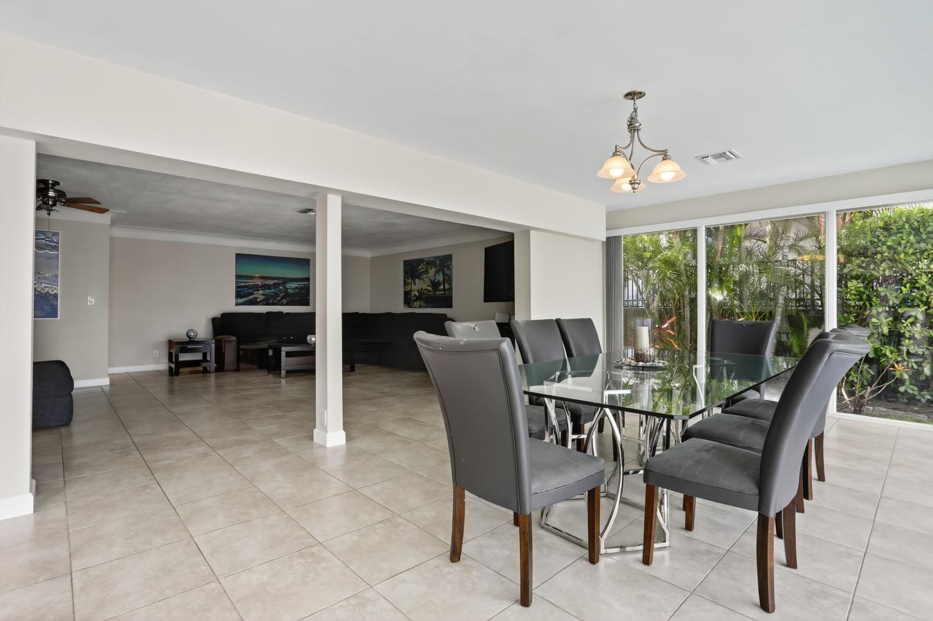 Lauderdale By The Sea, Florida, 33062, United States, 4 Bedrooms Bedrooms, ,1 BathroomBathrooms,Residential,For Sale,1904958