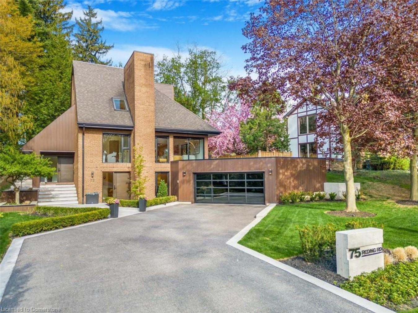 Ancaster, Hamilton, L9G 1M9, Canada, 4 Bedrooms Bedrooms, ,4 BathroomsBathrooms,Residential,For Sale,1905272
