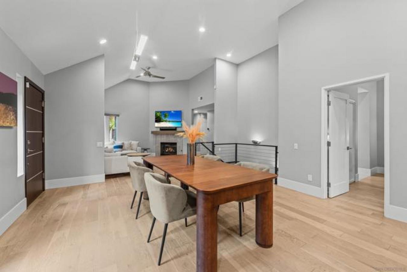 Carlsbad, San Diego, 92008, United States, 4 Bedrooms Bedrooms, ,2 BathroomsBathrooms,Residential,For Sale,1905266