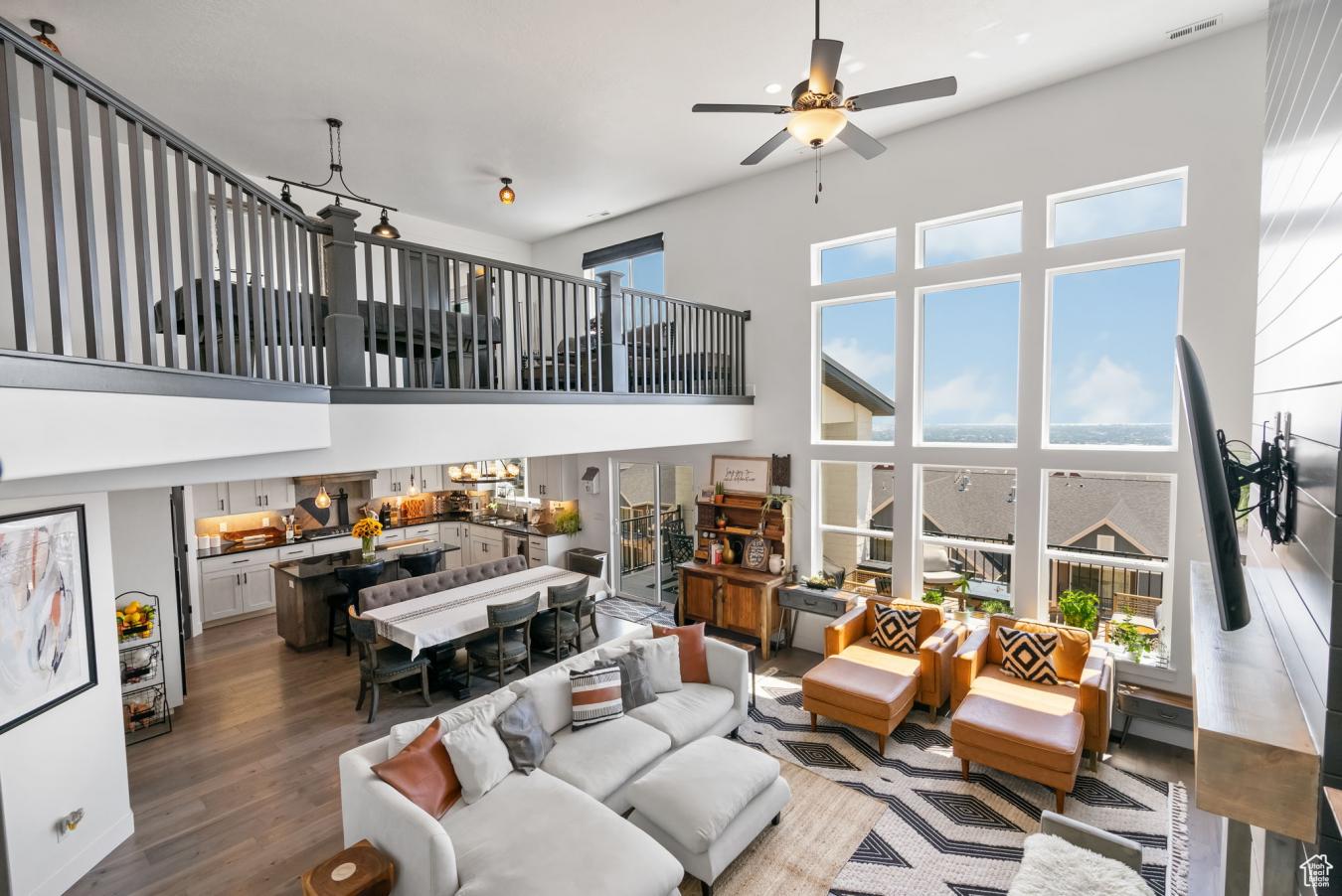 Lehi, Utah, 84043, United States, 7 Bedrooms Bedrooms, ,5 BathroomsBathrooms,Residential,For Sale,1905265