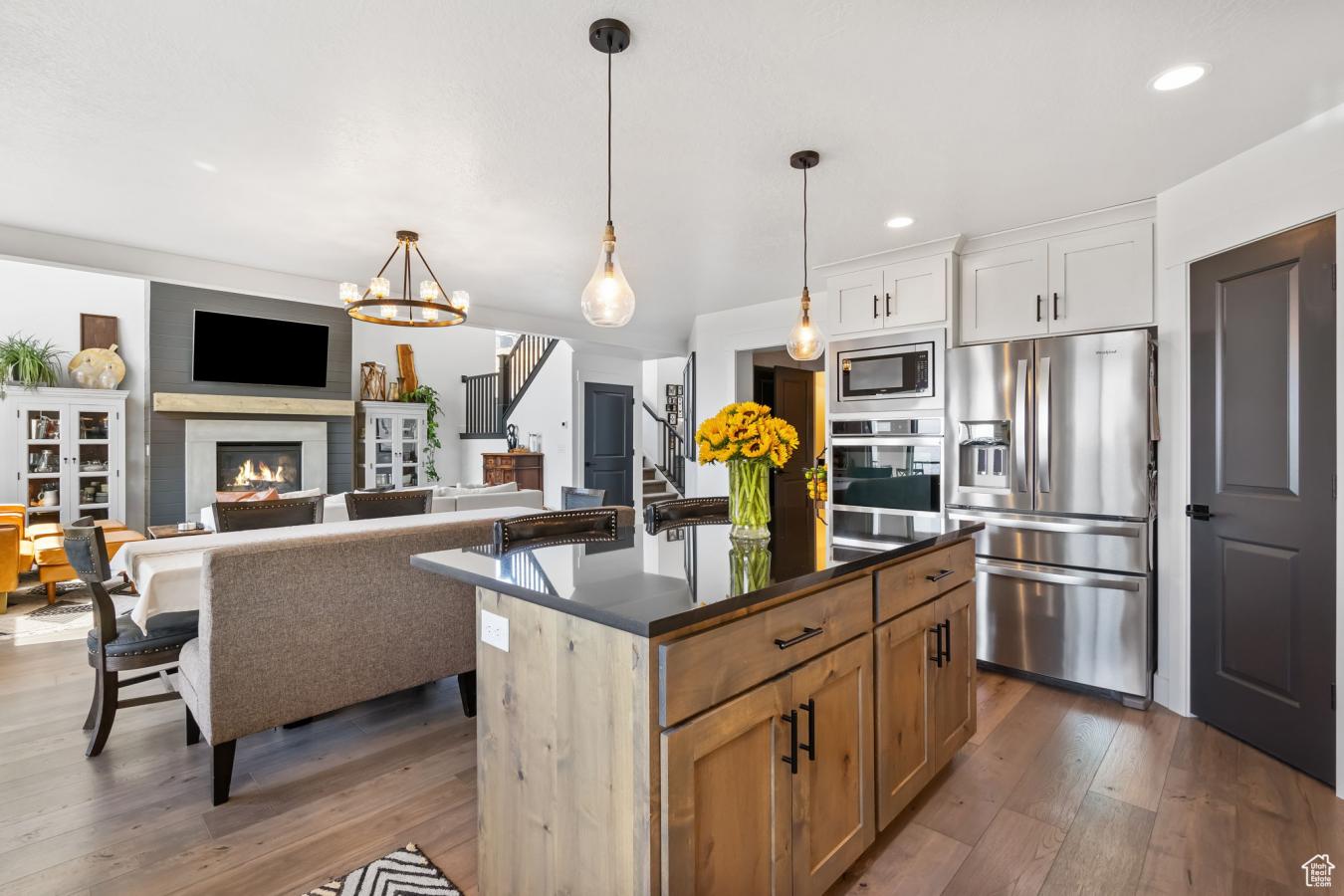 Lehi, Utah, 84043, United States, 7 Bedrooms Bedrooms, ,5 BathroomsBathrooms,Residential,For Sale,1905265