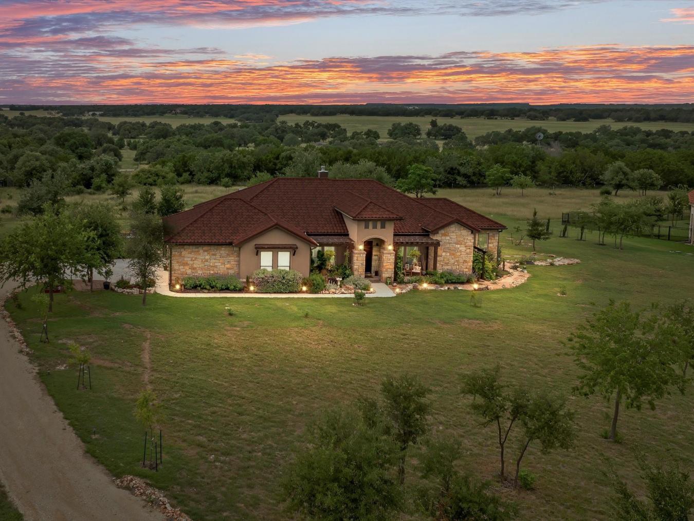Florence, Williamson, 76527, United States, 3 Bedrooms Bedrooms, ,3 BathroomsBathrooms,Residential,For Sale,1905261