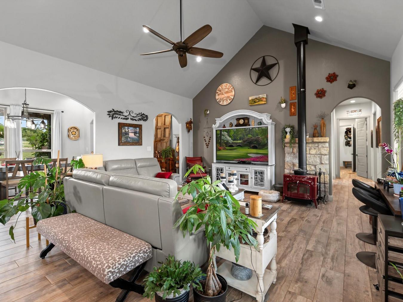 Florence, Williamson, 76527, United States, 3 Bedrooms Bedrooms, ,3 BathroomsBathrooms,Residential,For Sale,1905261