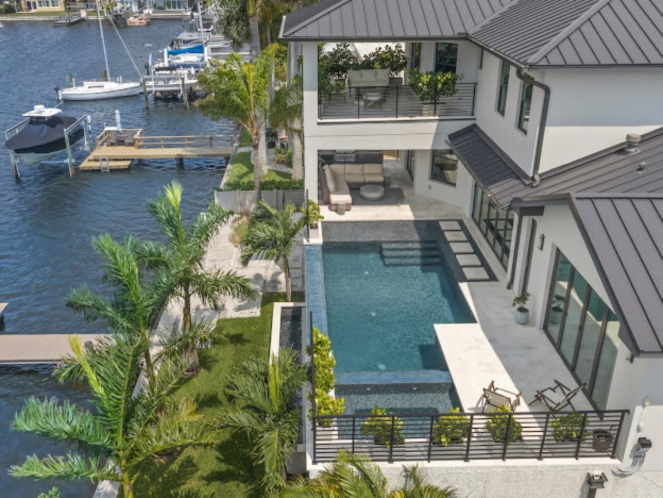 St. Petersburg, Florida, 33707, United States, 5 Bedrooms Bedrooms, ,3 BathroomsBathrooms,Residential,For Sale,1905260
