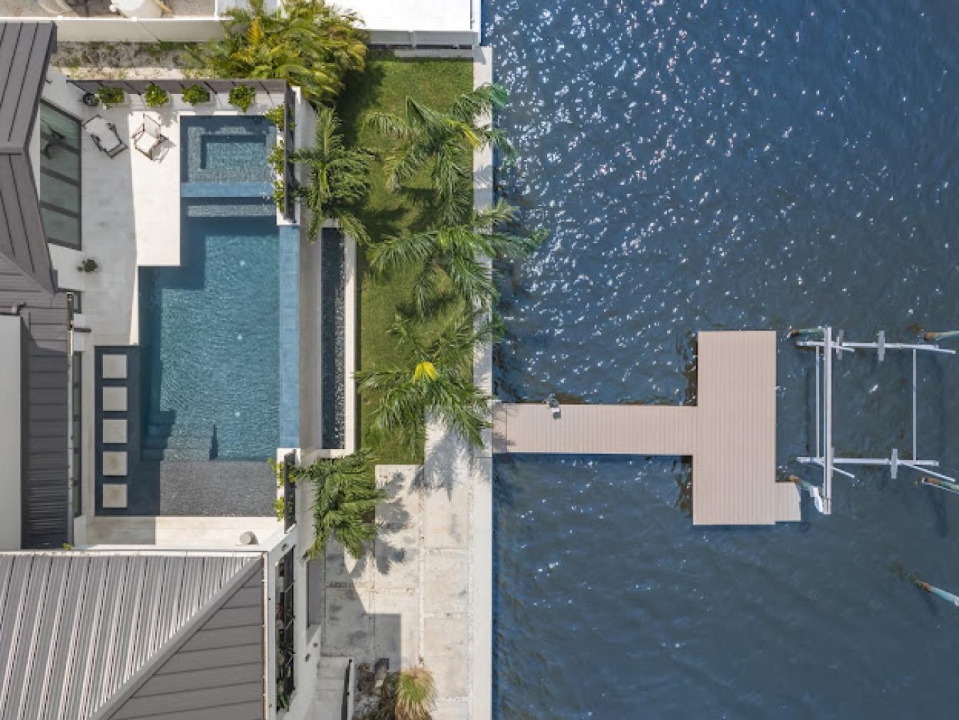 St. Petersburg, Florida, 33707, United States, 5 Bedrooms Bedrooms, ,3 BathroomsBathrooms,Residential,For Sale,1905260