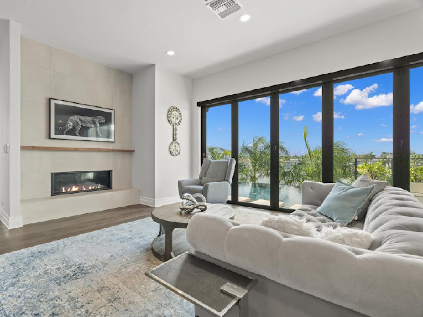 St. Petersburg, Florida, 33707, United States, 5 Bedrooms Bedrooms, ,3 BathroomsBathrooms,Residential,For Sale,1905260