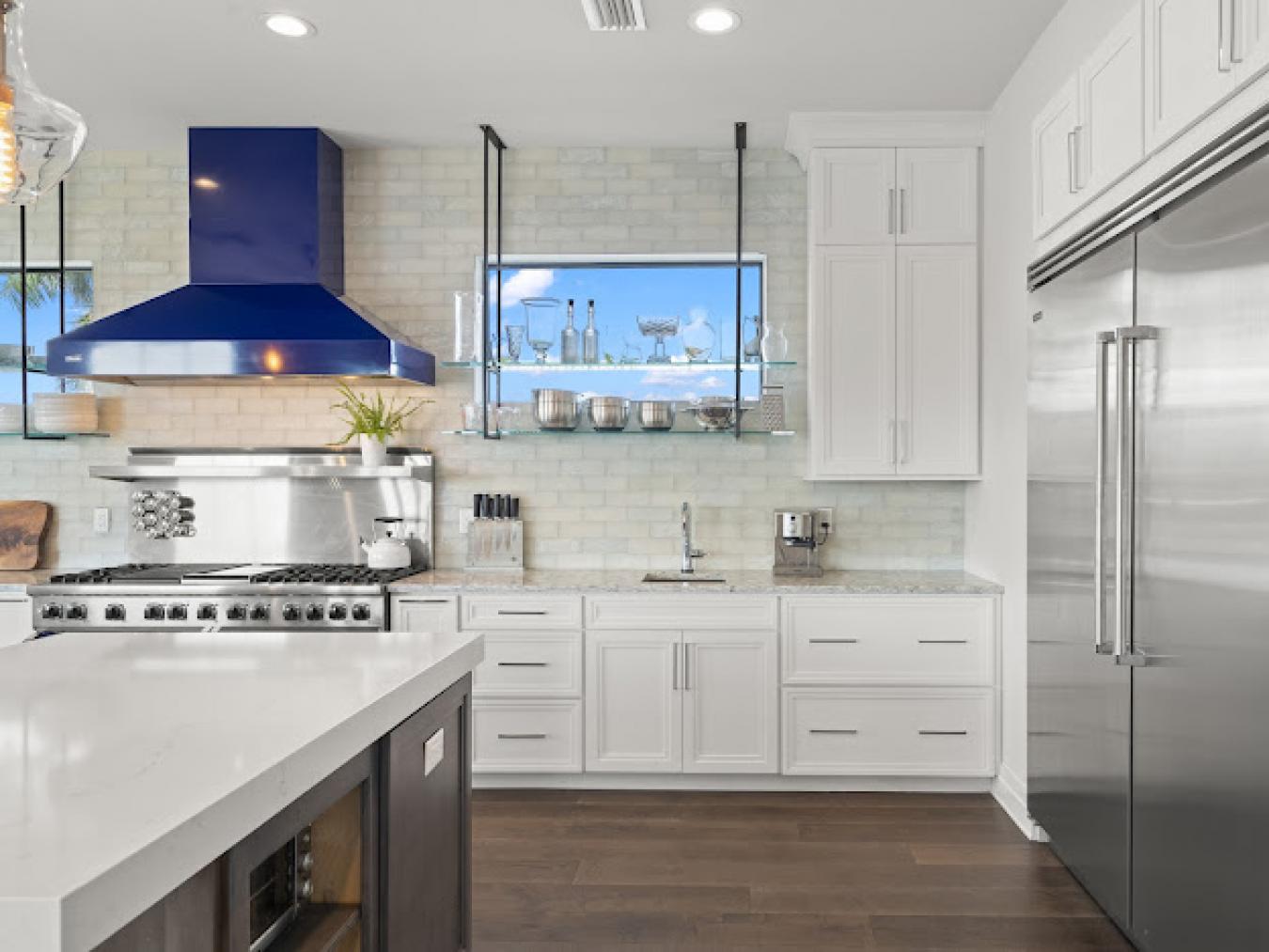 St. Petersburg, Florida, 33707, United States, 5 Bedrooms Bedrooms, ,3 BathroomsBathrooms,Residential,For Sale,1905260