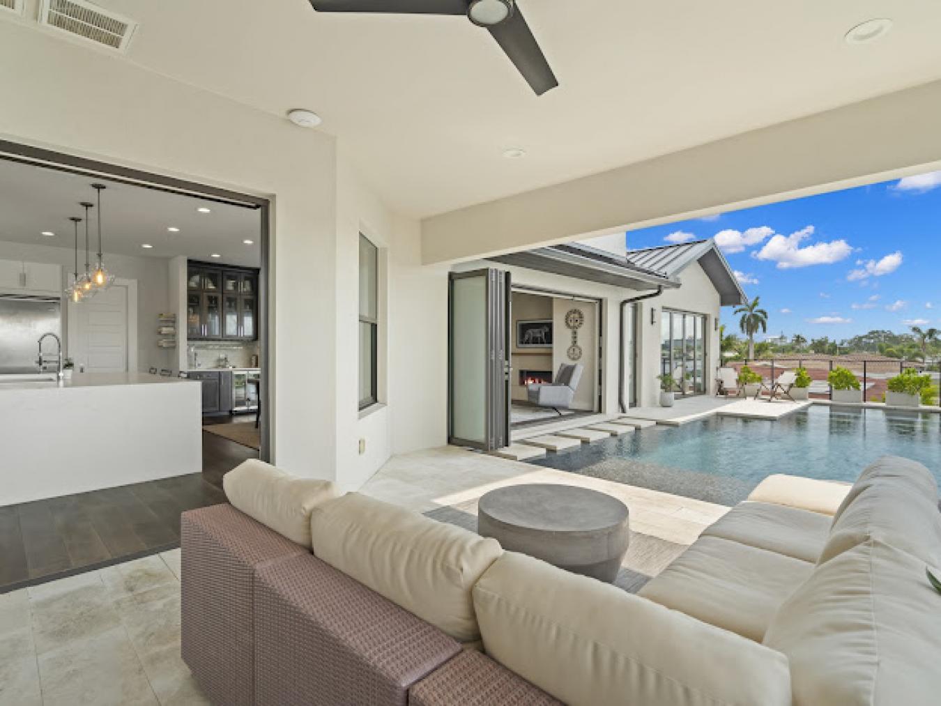 St. Petersburg, Florida, 33707, United States, 5 Bedrooms Bedrooms, ,3 BathroomsBathrooms,Residential,For Sale,1905260
