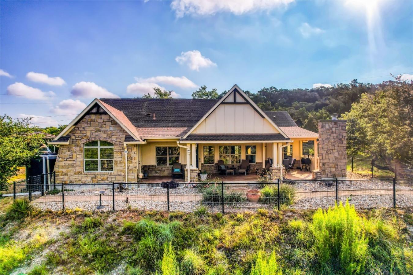 Lago Vista, Travis, 78645, United States, 3 Bedrooms Bedrooms, ,2 BathroomsBathrooms,Residential,For Sale,1905259