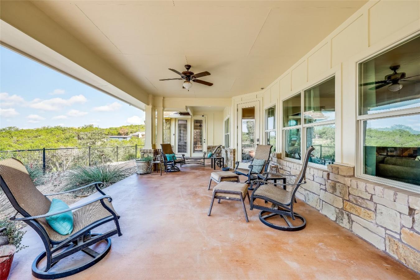 Lago Vista, Travis, 78645, United States, 3 Bedrooms Bedrooms, ,2 BathroomsBathrooms,Residential,For Sale,1905259