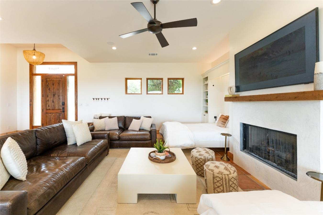 Lago Vista, Travis, 78645, United States, 4 Bedrooms Bedrooms, ,4 BathroomsBathrooms,Residential,For Sale,1905257