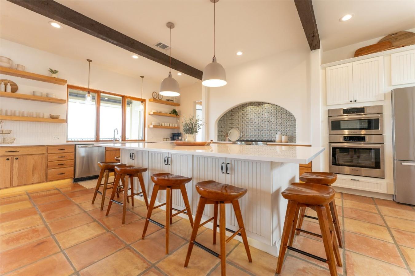 Lago Vista, Travis, 78645, United States, 4 Bedrooms Bedrooms, ,4 BathroomsBathrooms,Residential,For Sale,1905257