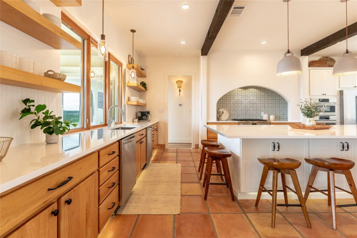 Lago Vista, Travis, 78645, United States, 4 Bedrooms Bedrooms, ,4 BathroomsBathrooms,Residential,For Sale,1905257