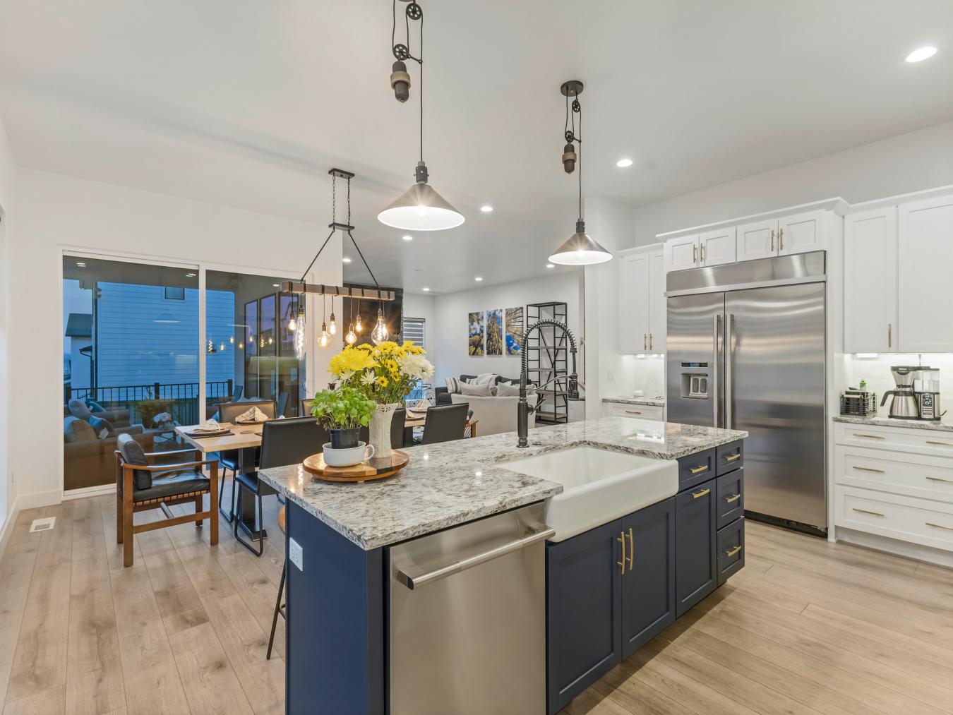 Lehi, Utah, 84043, United States, 6 Bedrooms Bedrooms, ,4 BathroomsBathrooms,Residential,For Sale,1905256