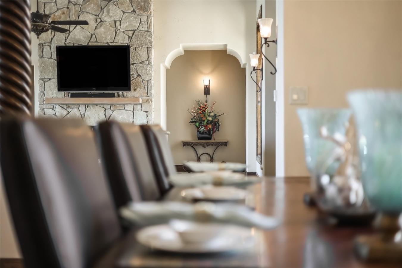 Lago Vista, Travis, 78645, United States, 5 Bedrooms Bedrooms, ,4 BathroomsBathrooms,Residential,For Sale,1905253