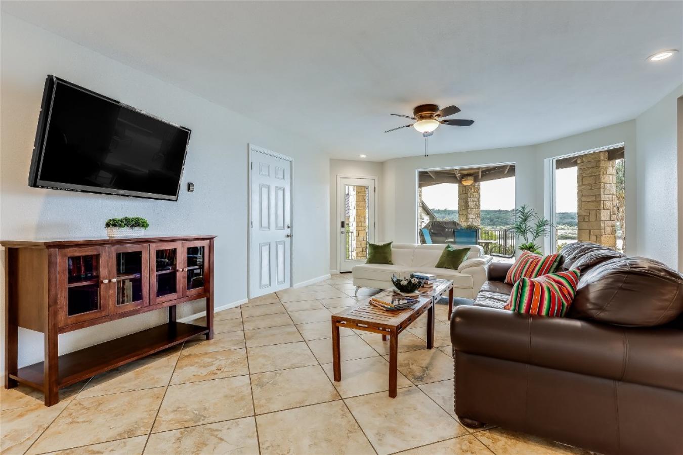 Lago Vista, Travis, 78645, United States, 7 Bedrooms Bedrooms, ,5 BathroomsBathrooms,Residential,For Sale,1905251