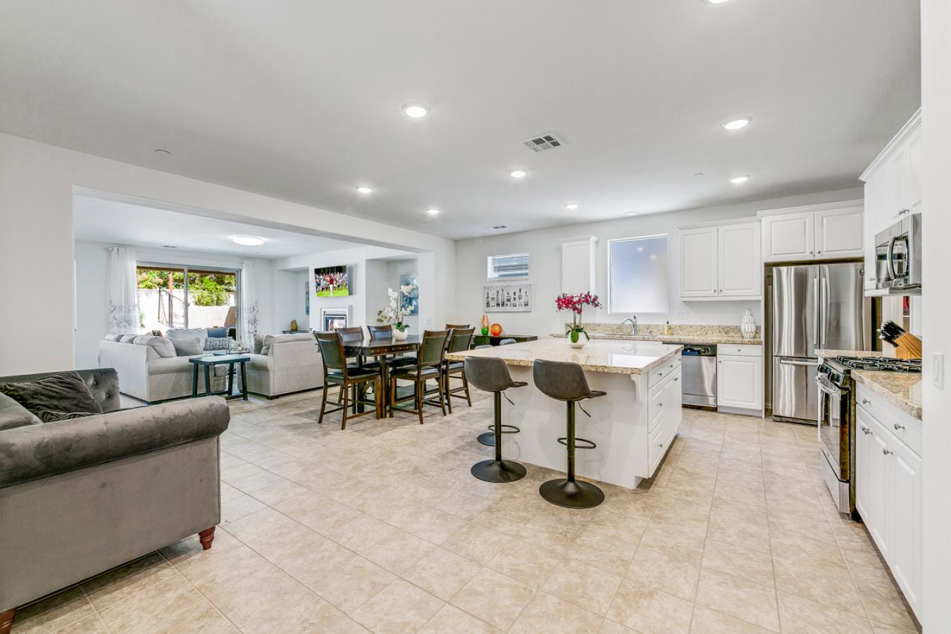 Indio, Riverside, 92201, United States, 3 Bedrooms Bedrooms, ,2 BathroomsBathrooms,Residential,For Sale,1905248
