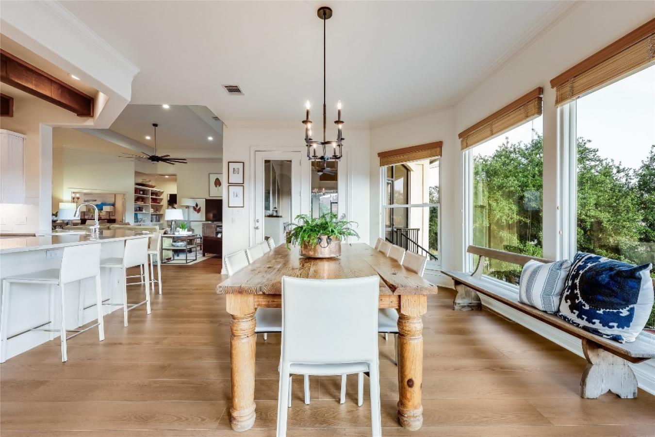 Lago Vista, Travis, 78645, United States, 4 Bedrooms Bedrooms, ,3 BathroomsBathrooms,Residential,For Sale,1905247