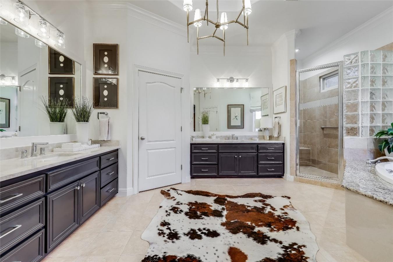Lago Vista, Travis, 78645, United States, 4 Bedrooms Bedrooms, ,3 BathroomsBathrooms,Residential,For Sale,1905247