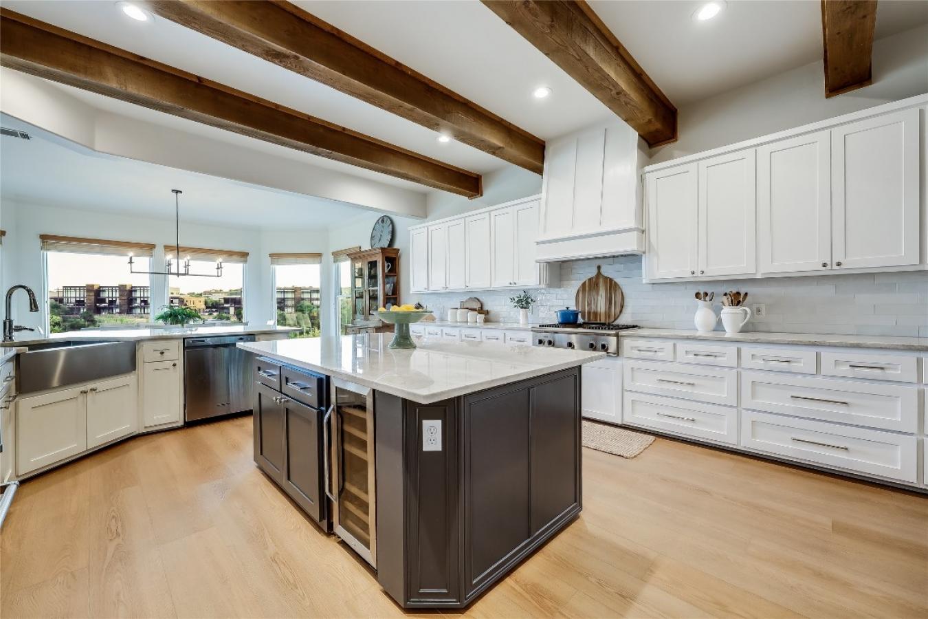 Lago Vista, Travis, 78645, United States, 4 Bedrooms Bedrooms, ,3 BathroomsBathrooms,Residential,For Sale,1905247