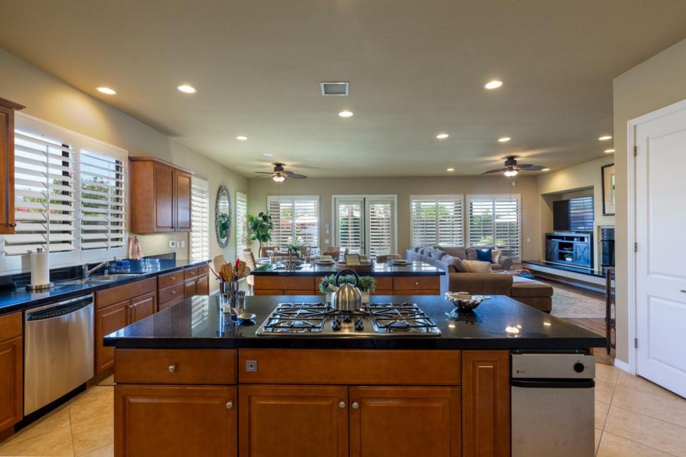 Indio, Riverside, 92201, United States, 4 Bedrooms Bedrooms, ,4 BathroomsBathrooms,Residential,For Sale,1905246