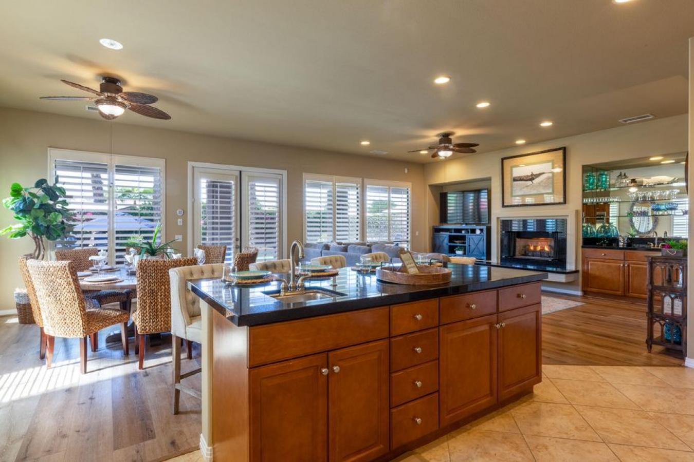 Indio, Riverside, 92201, United States, 4 Bedrooms Bedrooms, ,4 BathroomsBathrooms,Residential,For Sale,1905246