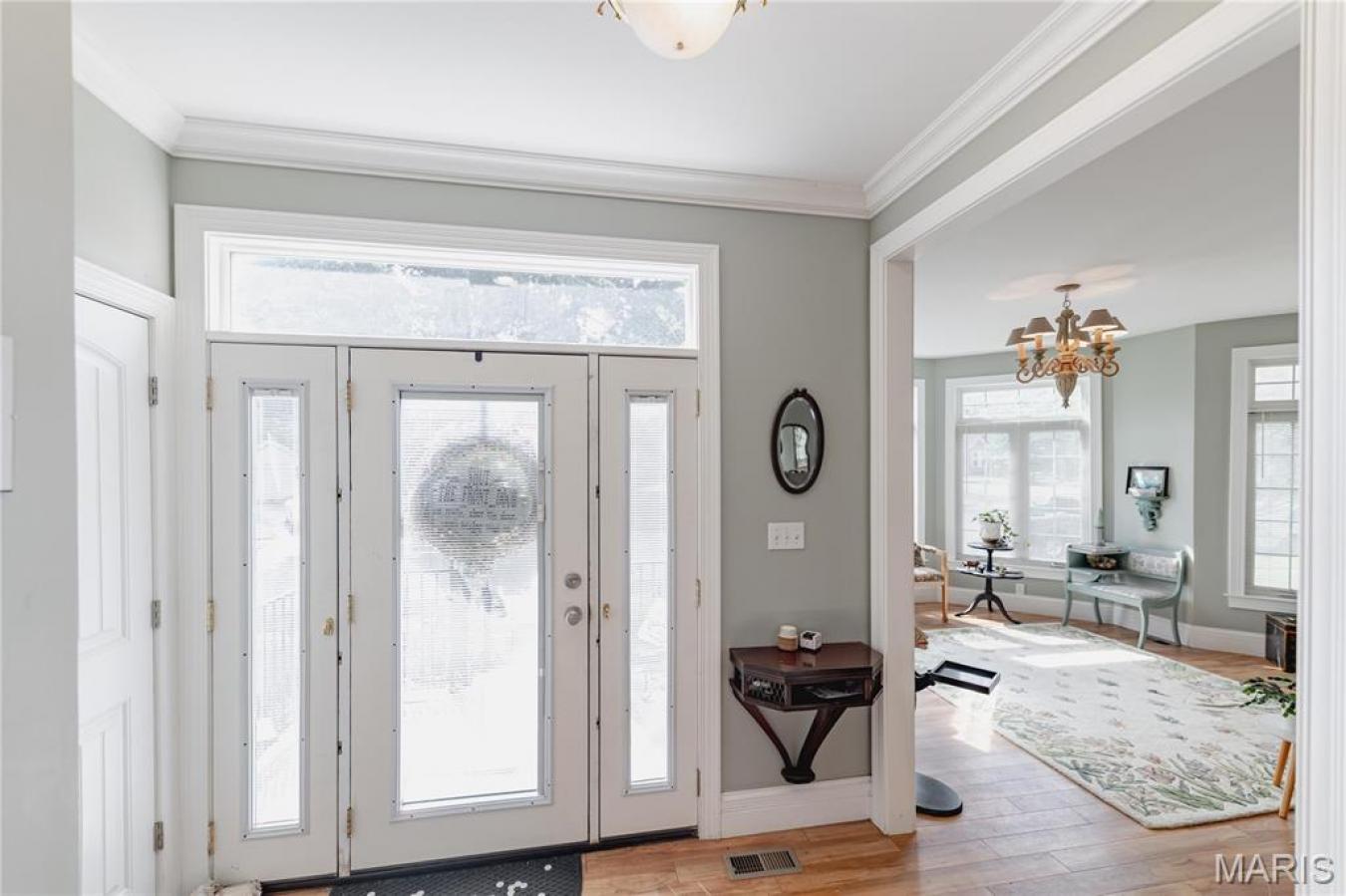 St Louis, St. Louis, 63122, United States, 5 Bedrooms Bedrooms, ,4 BathroomsBathrooms,Residential,For Sale,1905244