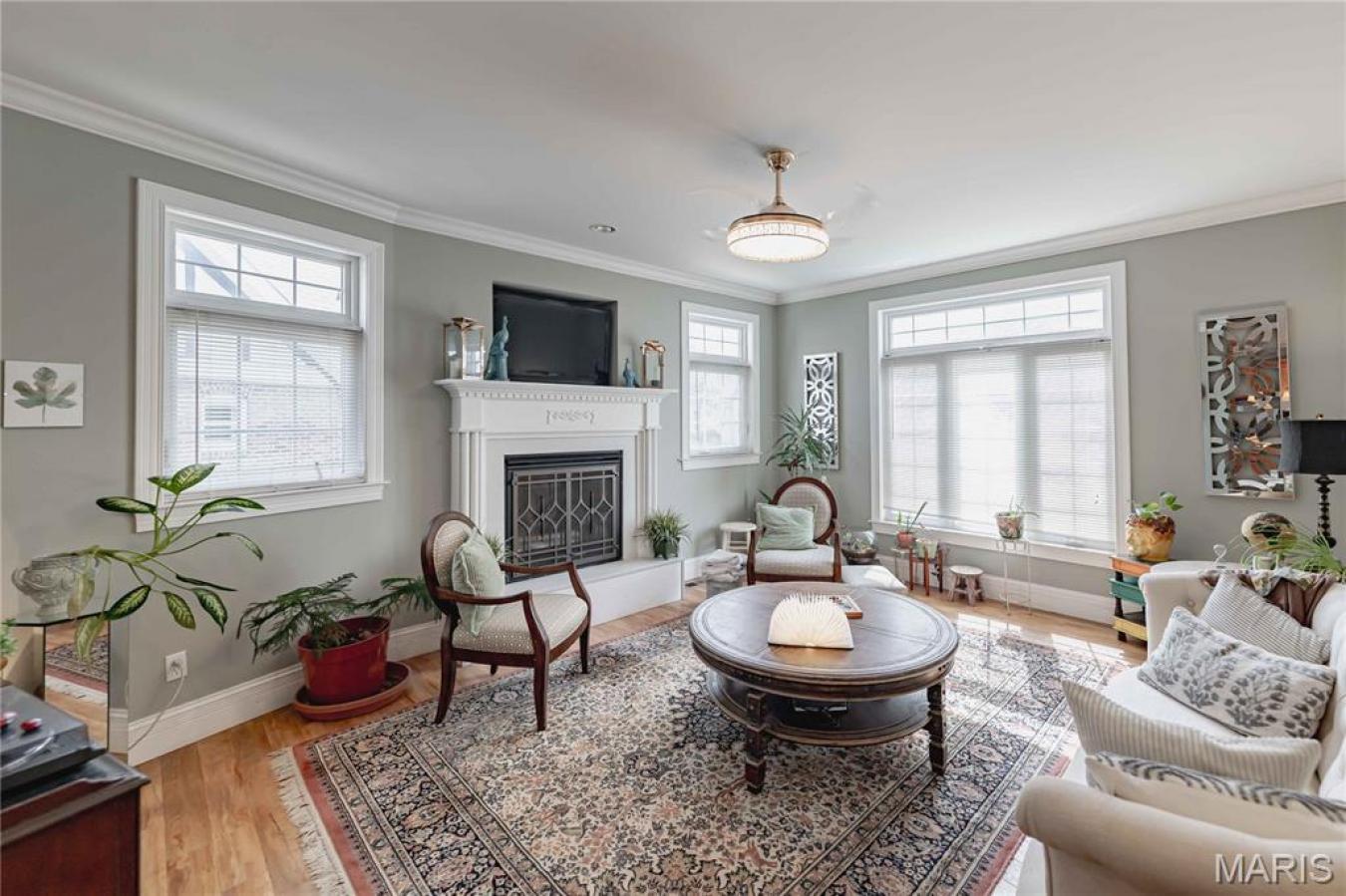 St Louis, St. Louis, 63122, United States, 5 Bedrooms Bedrooms, ,4 BathroomsBathrooms,Residential,For Sale,1905244