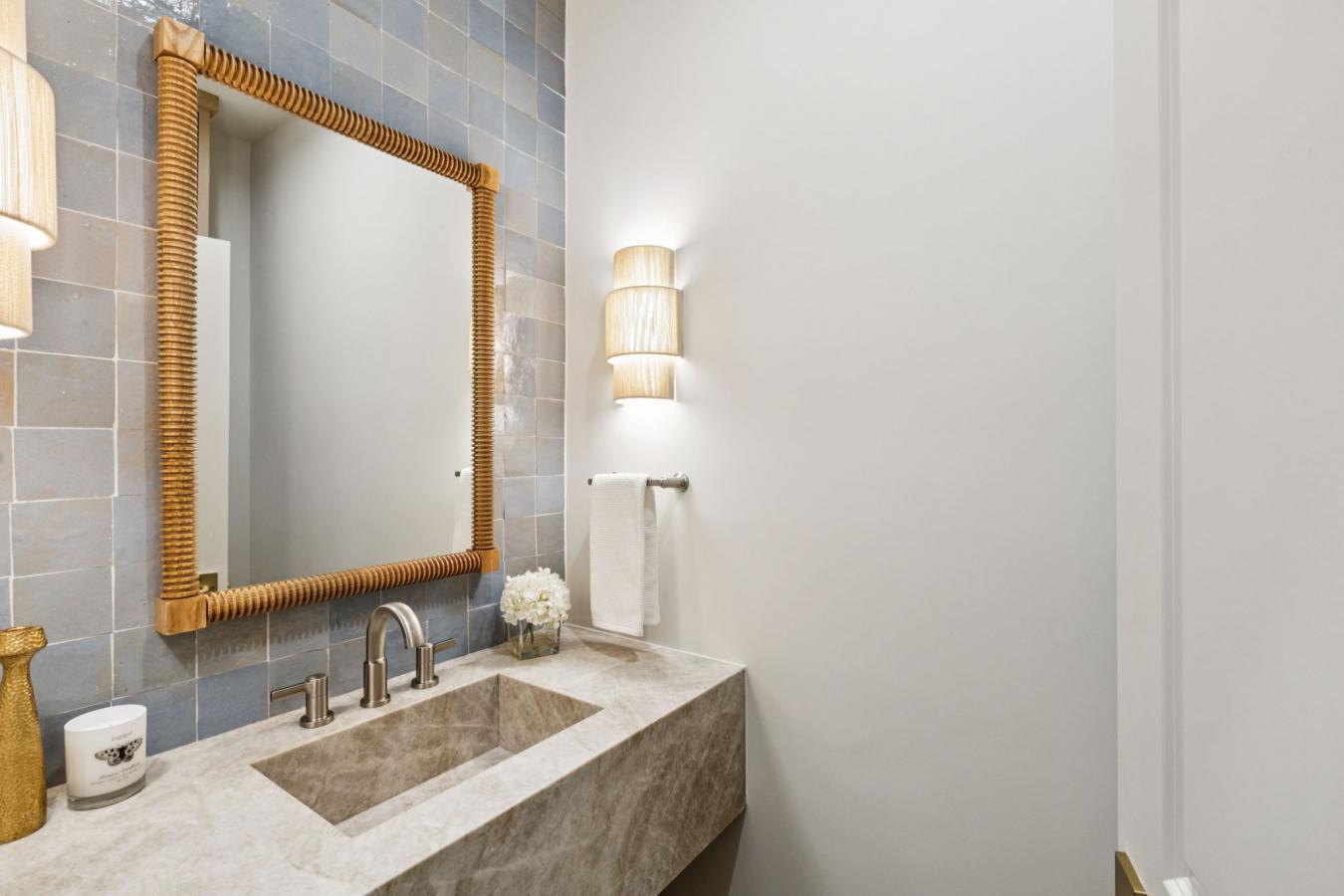 Dallas, Dallas, 75229, United States, 6 Bedrooms Bedrooms, ,4 BathroomsBathrooms,Residential,For Sale,1905241