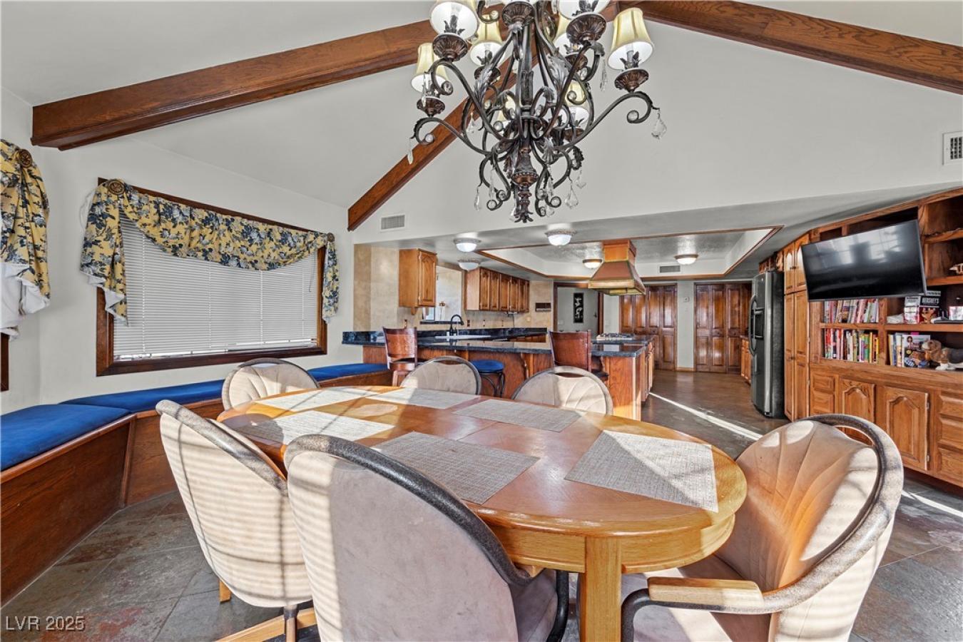 Las Vegas, Clark, 89121, United States, 5 Bedrooms Bedrooms, ,4 BathroomsBathrooms,Residential,For Sale,1934140