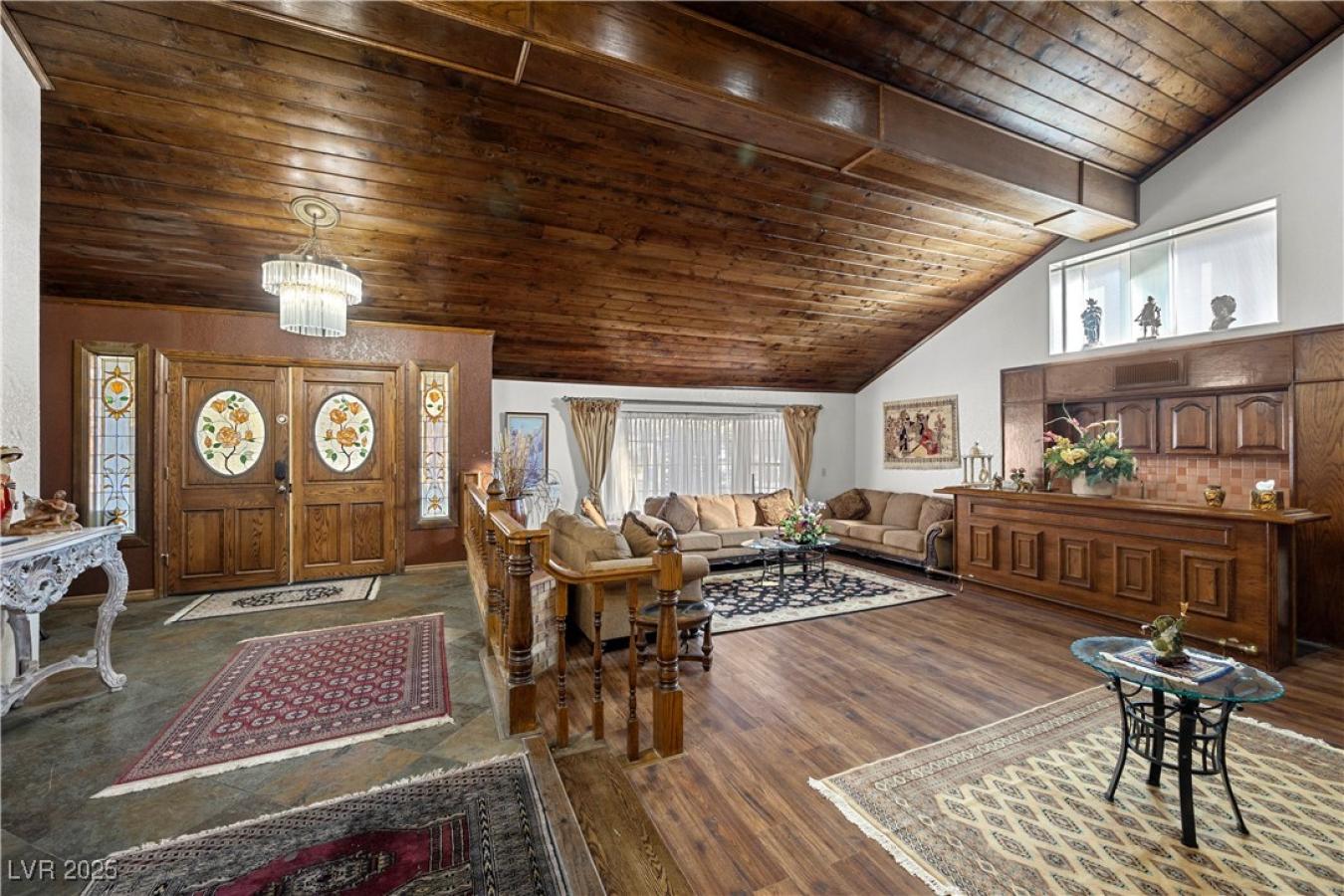 Las Vegas, Clark, 89121, United States, 5 Bedrooms Bedrooms, ,4 BathroomsBathrooms,Residential,For Sale,1934140