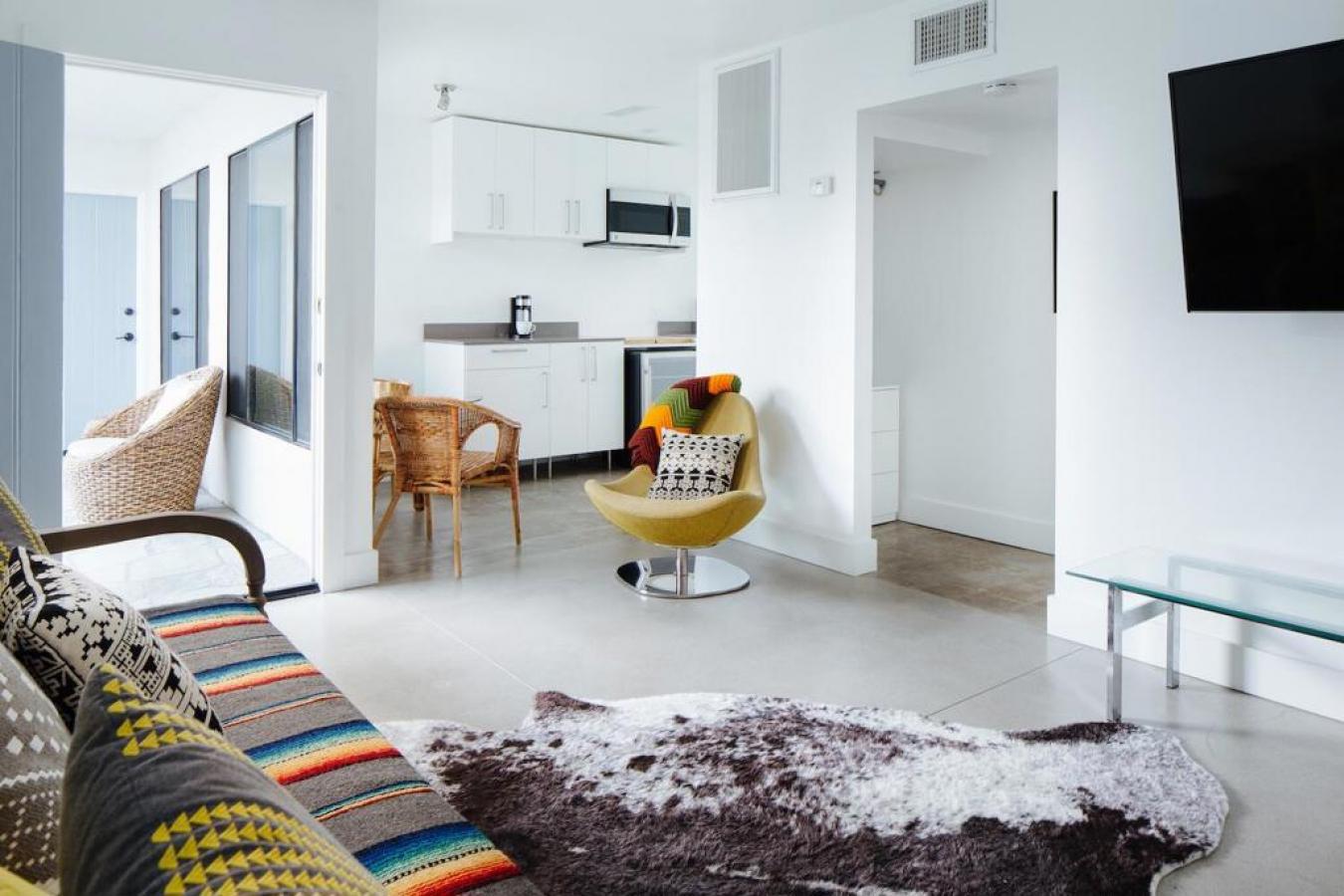 Palm Springs, Riverside, 92264, United States, 7 Bedrooms Bedrooms, ,7 BathroomsBathrooms,Residential,For Sale,1909779