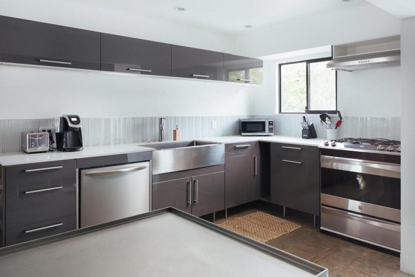 Palm Springs, Riverside, 92264, United States, 7 Bedrooms Bedrooms, ,7 BathroomsBathrooms,Residential,For Sale,1909779