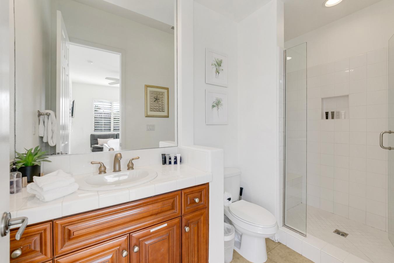 Indio, Riverside, 92201, United States, 7 Bedrooms Bedrooms, ,4 BathroomsBathrooms,Residential,For Sale,1905236