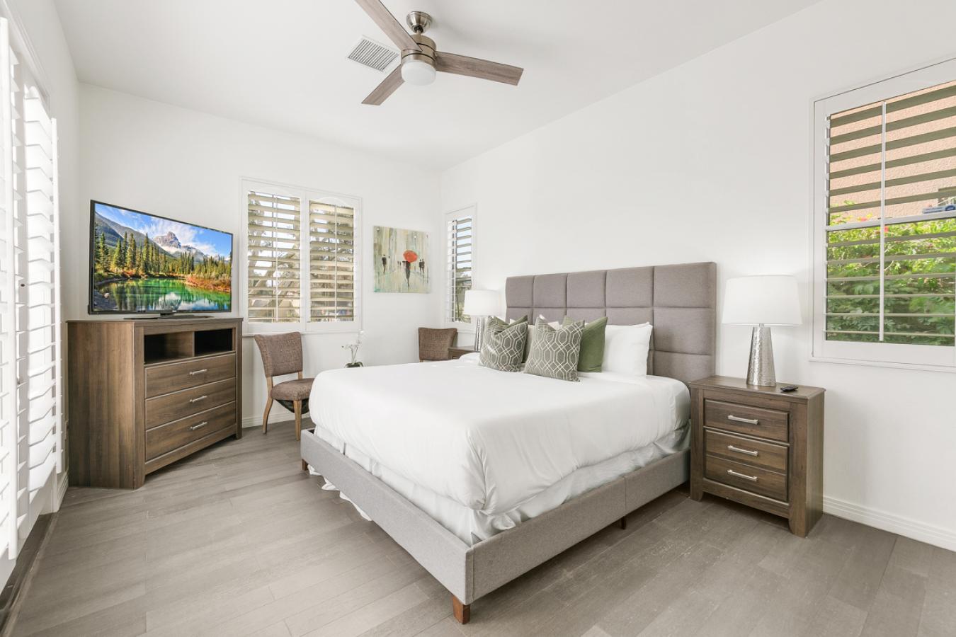 Indio, Riverside, 92201, United States, 7 Bedrooms Bedrooms, ,4 BathroomsBathrooms,Residential,For Sale,1905236