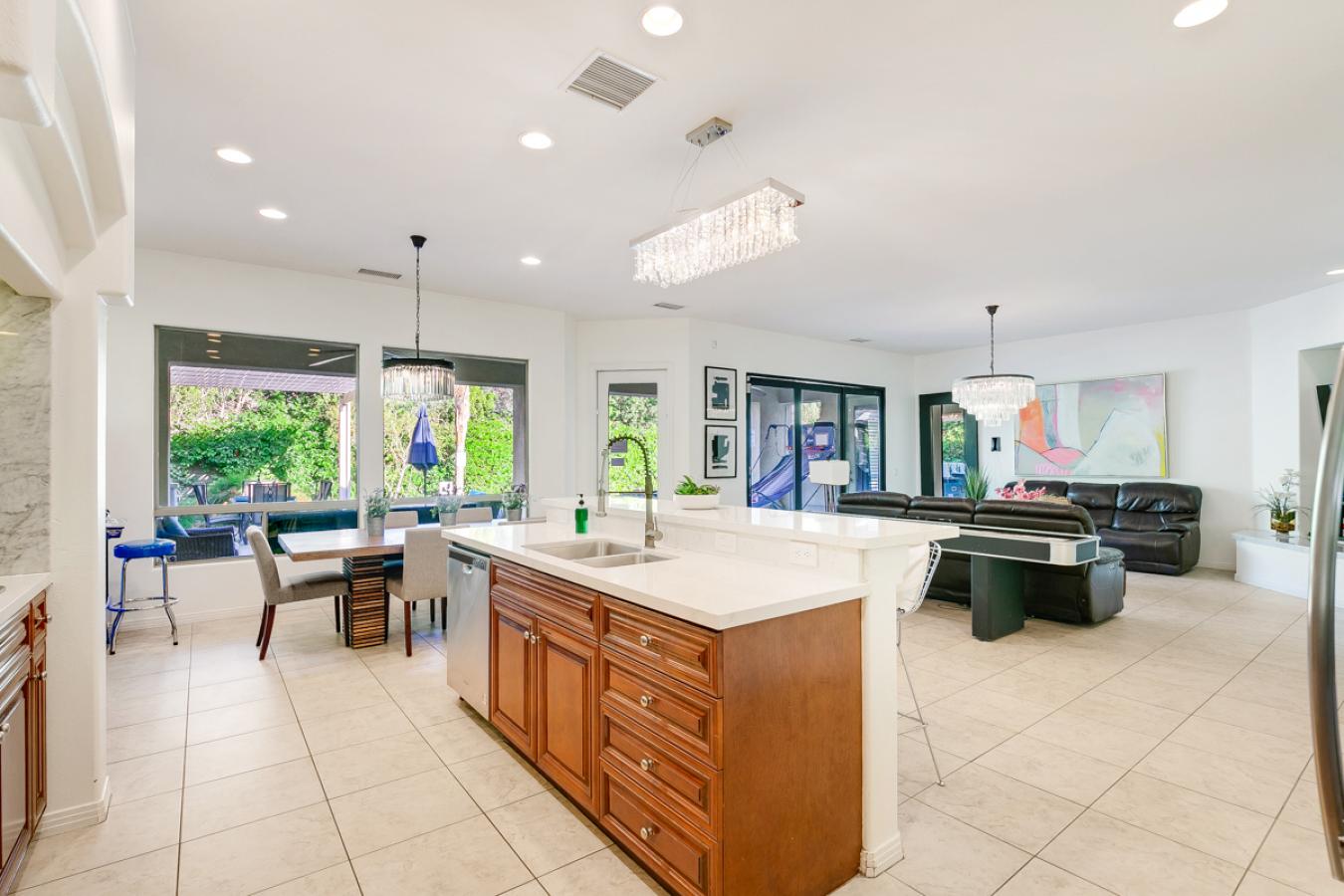 Indio, Riverside, 92201, United States, 7 Bedrooms Bedrooms, ,4 BathroomsBathrooms,Residential,For Sale,1905236