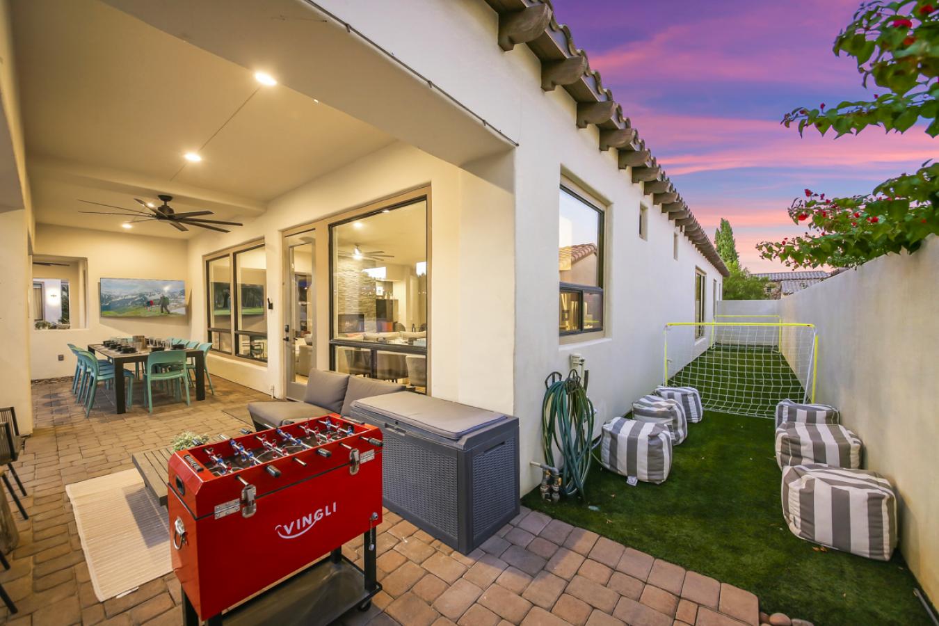 Indio, Riverside, 92201, United States, 6 Bedrooms Bedrooms, ,5 BathroomsBathrooms,Residential,For Sale,1905234